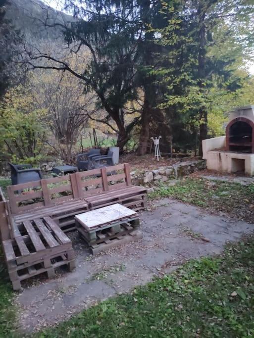 Chalet Accueillant Et Familial Saint-Martin-Vesubie Ngoại thất bức ảnh